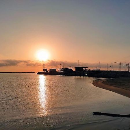 Casa Di Pipo - Appartamento Davanti Al Mare Pescara Exterior foto