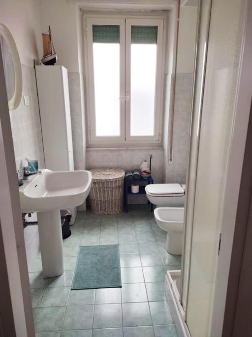 Casa Di Pipo - Appartamento Davanti Al Mare Pescara Exterior foto